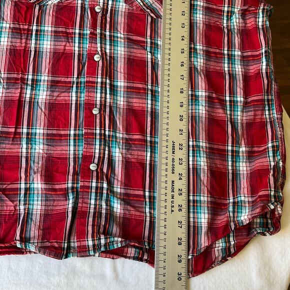 Old Navy Men’s Long Sleeve Button Down Shirt size 2XL,Red & Green,Christmas Vibe - Picture 4 of 7